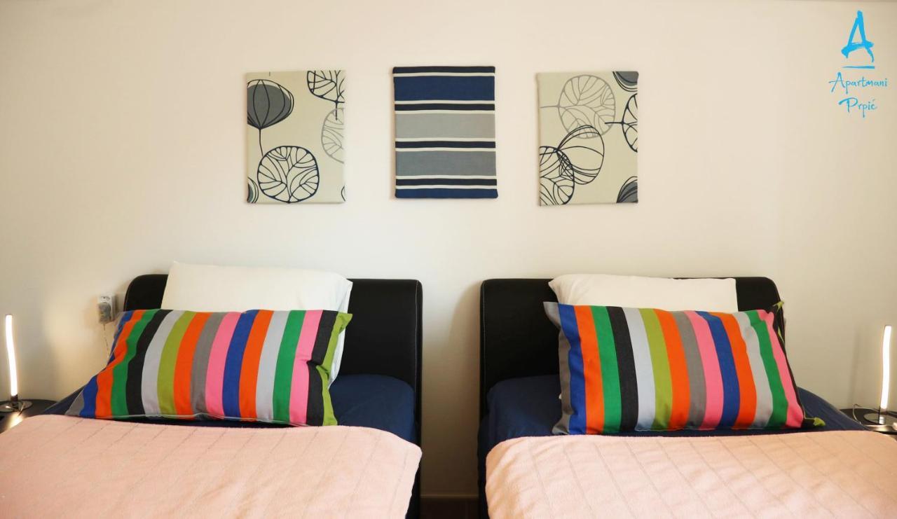 Ražanac Apartmani Prpic מראה חיצוני תמונה