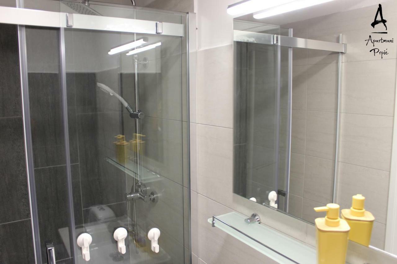 Ražanac Apartmani Prpic מראה חיצוני תמונה